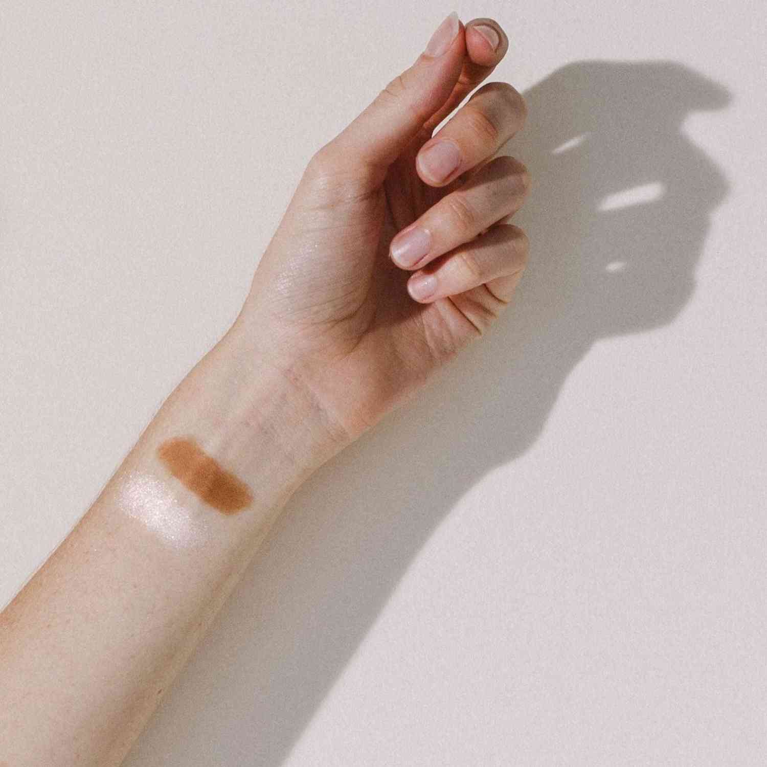 Myeasyglow on arm cool glow
